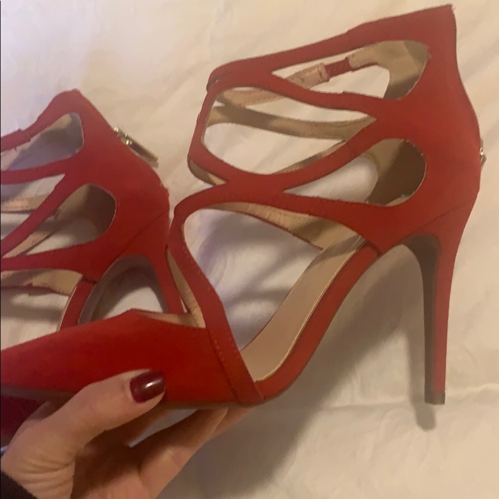 Red heels 👠